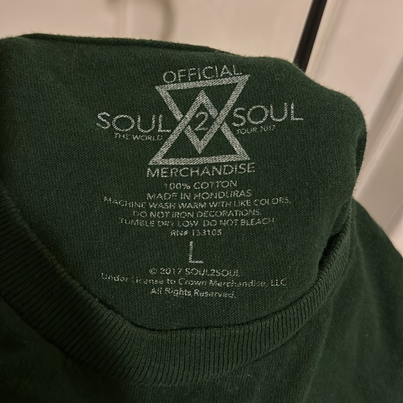 Tim McGraw and Faith Hill 2017 Soul 2 Soul World Tour shirt - Picture 5 of 5